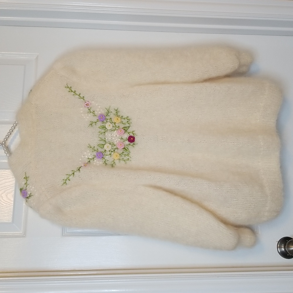 Vintage Cream Fuzzy Embroidered Moha 3D Flowers Knit Cardigan Longsleeve Sweater - Picture 4 of 11